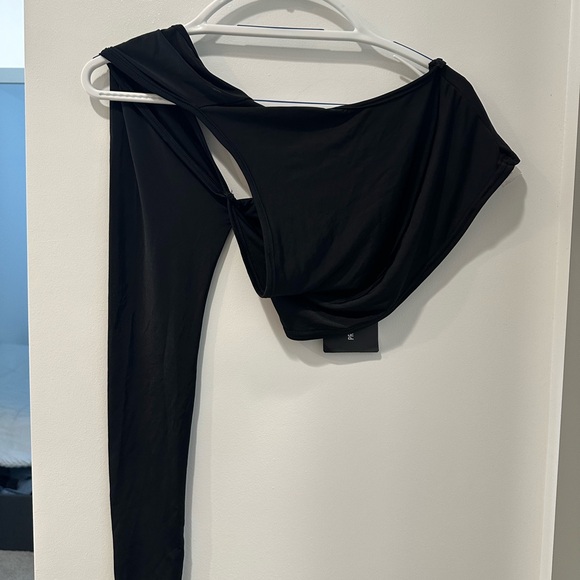PLT Black Asymmetrical Crop Top - Picture 1 of 3